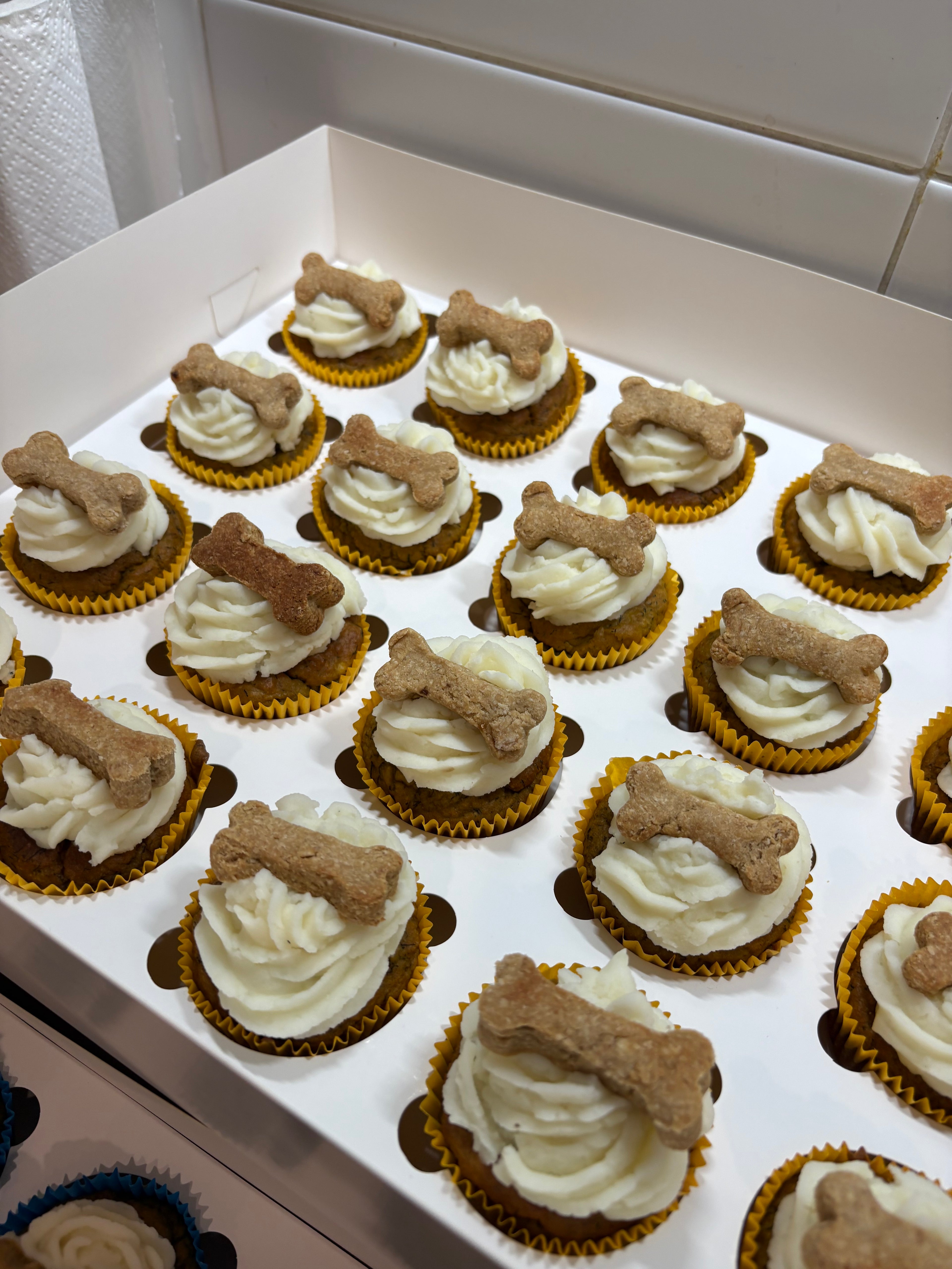 Banana Peanut Butter Pupcakes - 24 Pack