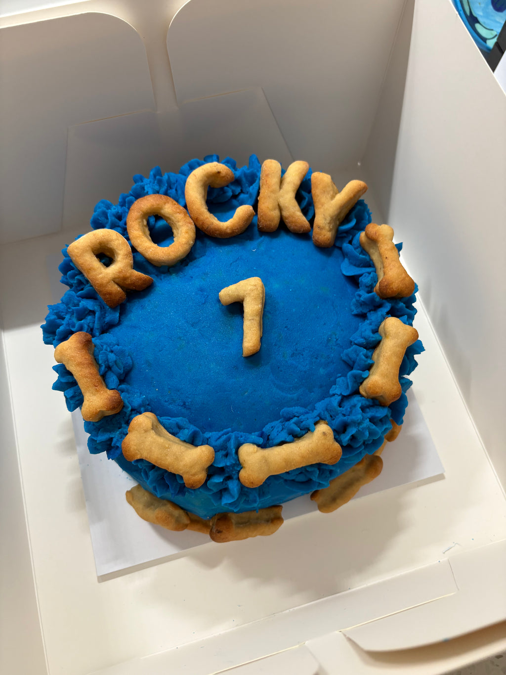 Customised Dog Cake  (Medium/Large)